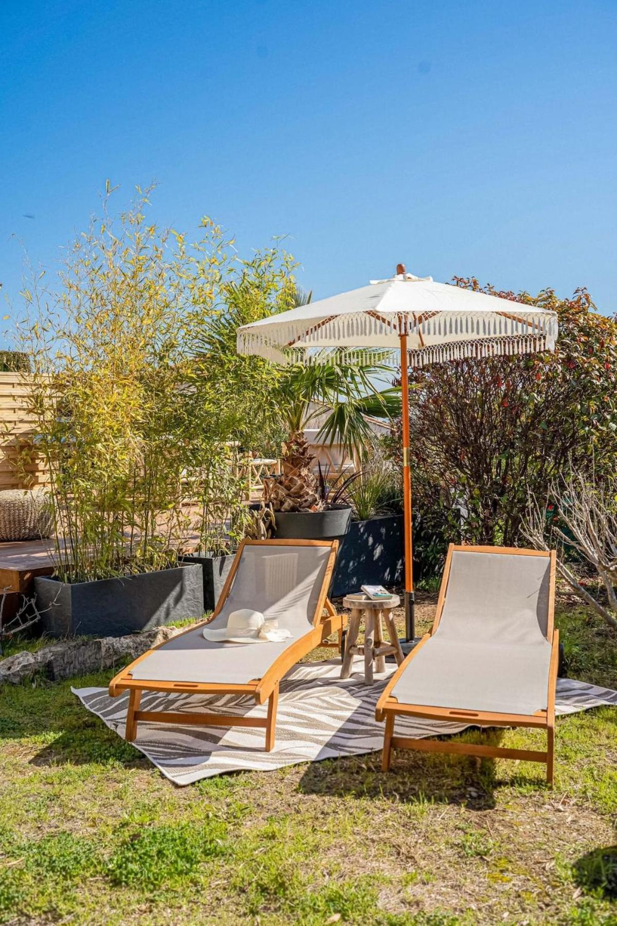 Logement Vue Mer Splendide - Situe A 50 Metres Du Bord De Mer Et 2 Minutes Des Plages - Bandolina Exterior foto