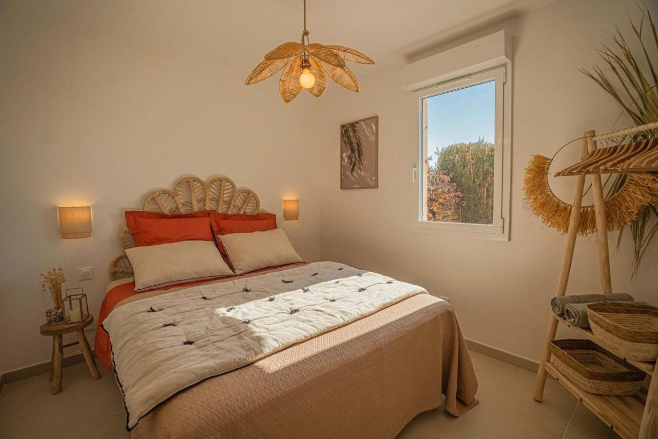 Logement Vue Mer Splendide - Situe A 50 Metres Du Bord De Mer Et 2 Minutes Des Plages - Bandolina Exterior foto
